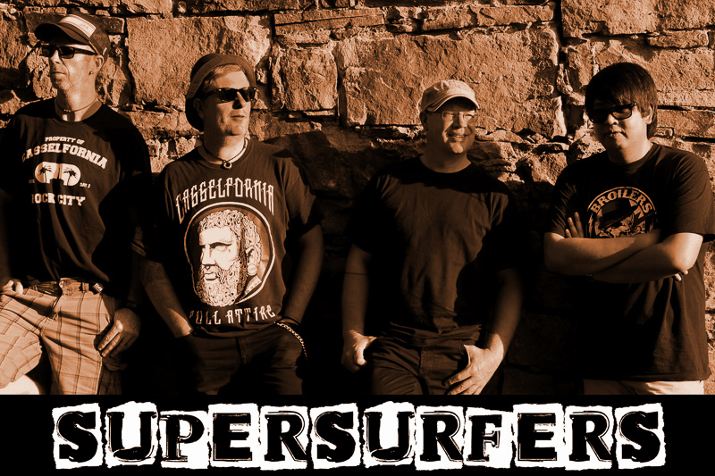 Supersurfers live on stage